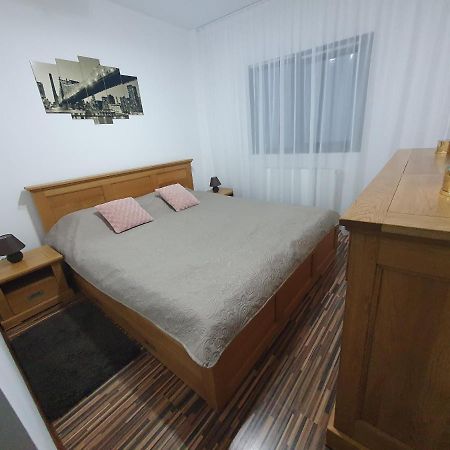 Apartament Exclusive Targu Ocna Esterno foto